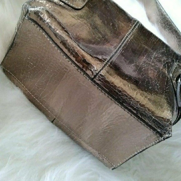 VINTAGE METALLIC LEATHER BUCKET BAG GUC - Picture 14 of 16